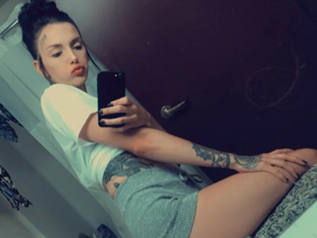 Have a fling with Chelsealeigh on this Parksville casual sex app