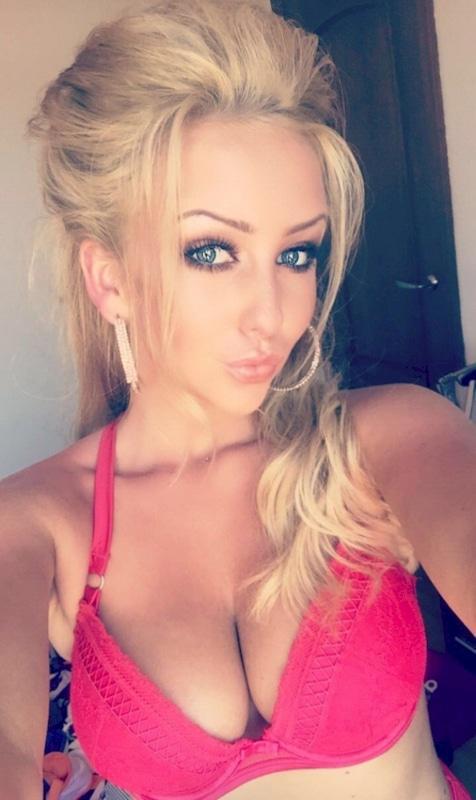 Have a fling with Nadaxxx on this Apex casual sex app