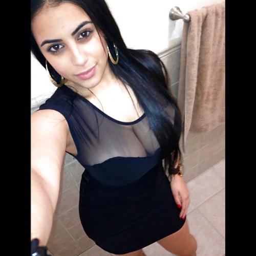 Have a fling with Shahina8 on this Thetford Mines casual sex app