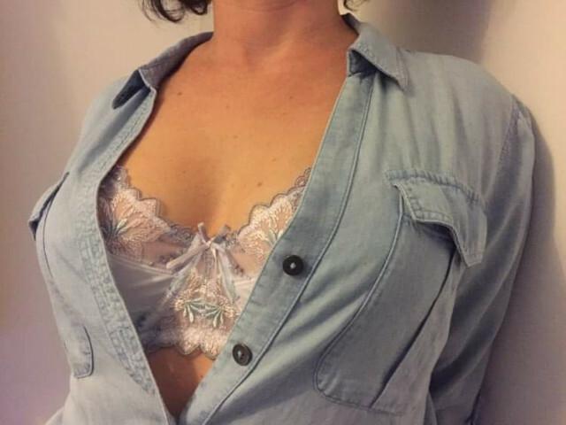 Have a fling with Giulia56 on this Murfreesboro casual sex app