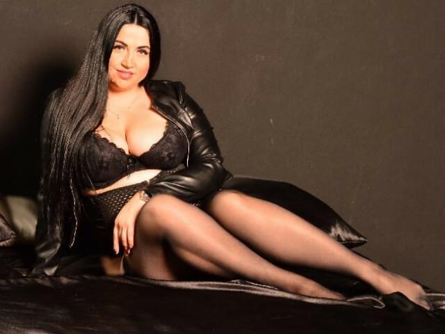 Have a fling with Ilona38dd on this Becancour casual sex app