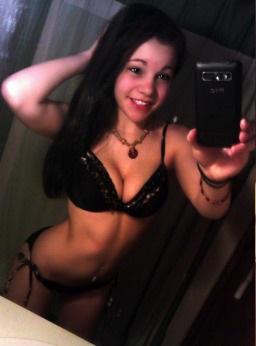 Have a fling with Leonore on this Guayama casual sex app