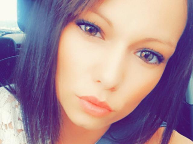 Have a fling with Lola86 on this Lake Jackson casual sex app