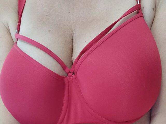 Have a fling with Milfje on this Inver Grove Heights casual sex app