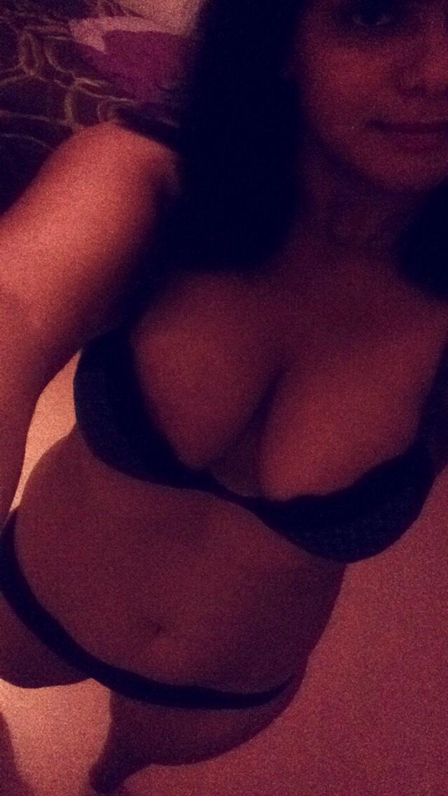 Have a fling with Palomaxxx on this Saanich casual sex app